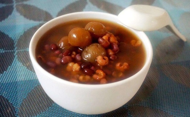 怎样食疗治疗失眠？食疗治疗失眠的方法有哪些？[图]