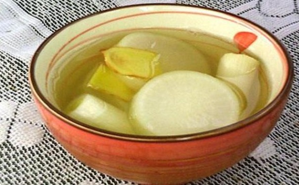 冬季风寒感冒吃什么好？治疗冬季风寒感冒的食谱有哪些