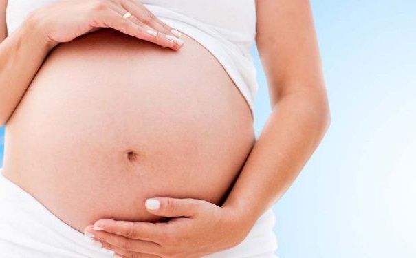 孕妇脚心疼的原因有哪些？孕妇脚心疼该怎么办？(1)