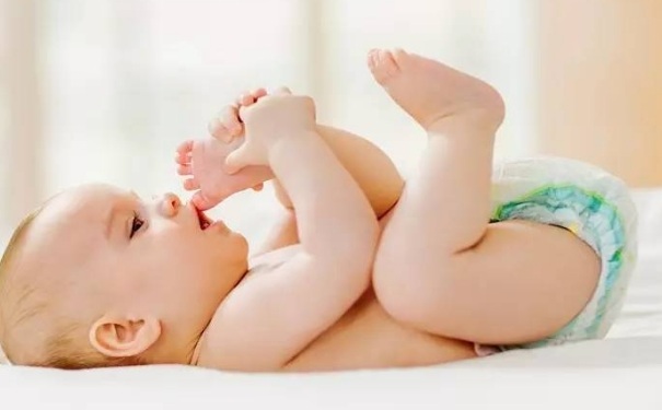如何护理新生婴儿？新生儿月子护理要注意什么？(1)