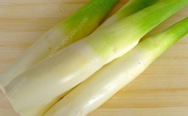 冬季宝宝喝奶粉上火应该怎么办？宝宝降火可以吃什么？(1)