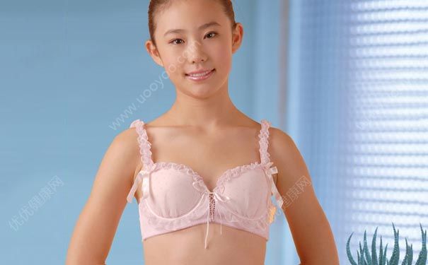 初二女生胸围多少合适？初二女生胸部发育的怎么样？(1)