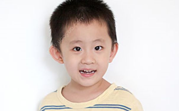 夏天孩子常流鼻血怎么办？孩子夏天总是流鼻血怎么办？(1)