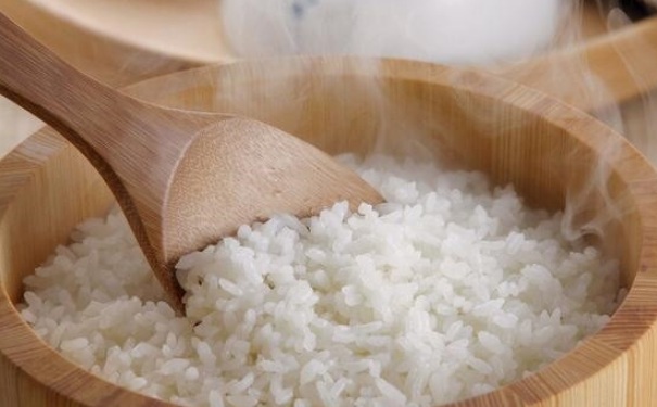 煮饭用冷水还是热水？蒸饭的时