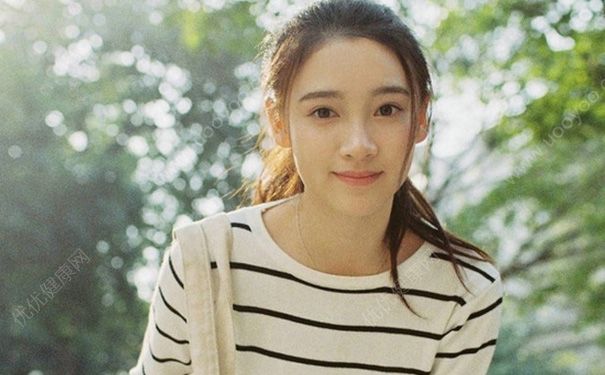 14岁女生长阴毛正常吗？十四岁女生会不会长阴毛？(2)