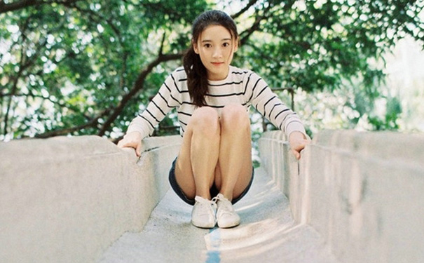 14岁女生长阴毛正常吗？十四岁女生会不会长阴毛？(1)