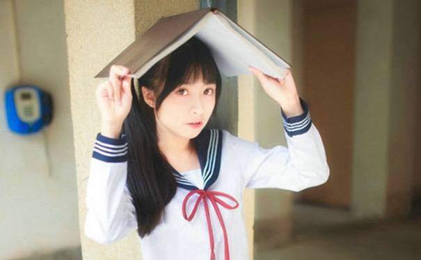 初二的女生长阴毛正常吗？初二女孩长阴毛吗？(1)