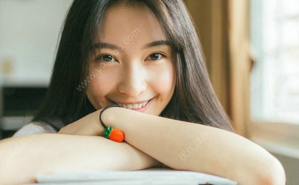 14岁女生胸很软正常吗？十四岁女孩为什么胸很软？(2)