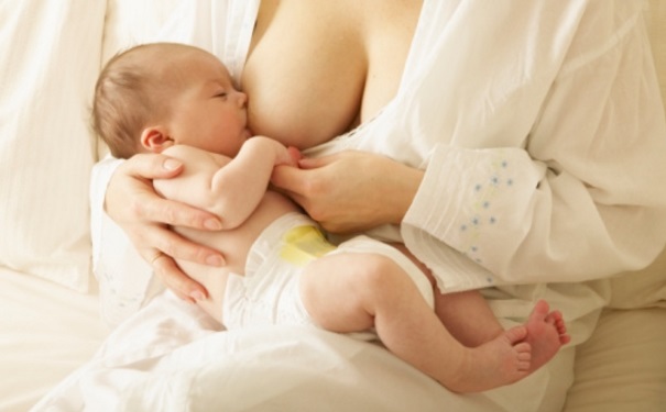 佝偻病应该如何预防？不用母乳喂养容易得佝偻病？(1)