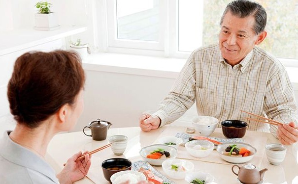 老人吃早餐要遵循什么原则？老人如何安排早餐？(1)