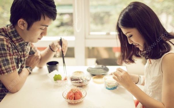 女子相亲点10只虾每只298元，相亲要注意哪些事情？[多图