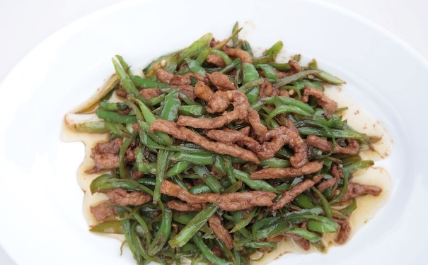 青椒炒肉丝家常做法有哪些？青椒炒肉丝怎么做好吃？(1)