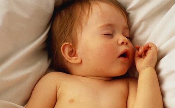 宝宝睡眠不足的危害？怎么提高宝宝睡眠质量？(1)