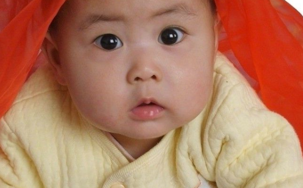 婴儿脸部湿疹怎么办？婴儿脸部湿疹怎么护理？(1)