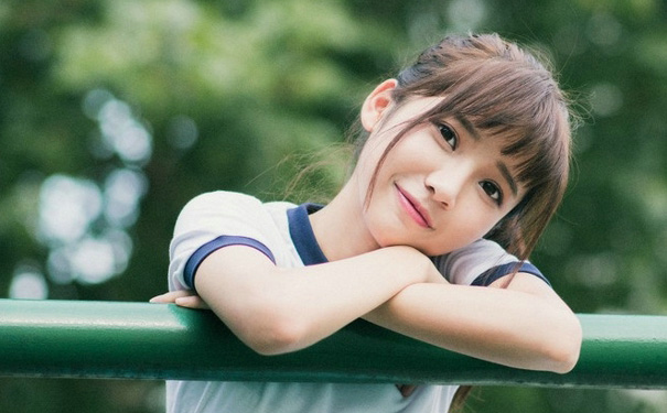 初二女孩的胸部有多大？初二女生胸部大吗？(1)