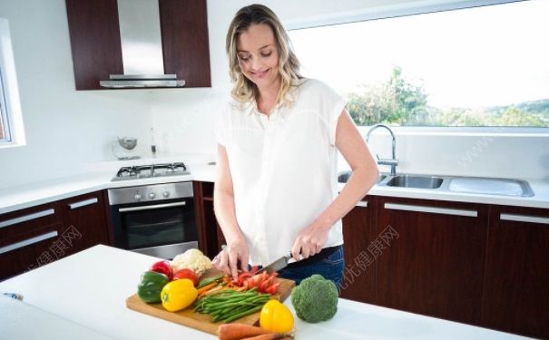 孕妇吃什么对宝宝发育好？孕妇吃哪些食物宝宝长得好看(1)