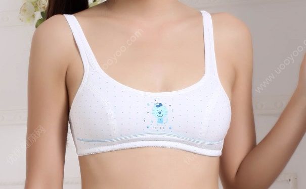 14岁女生的胸是什么样的？14岁女孩的胸部大吗？(1)