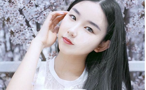高一的女生胸部大吗？高一女孩的乳房有多大？(4)