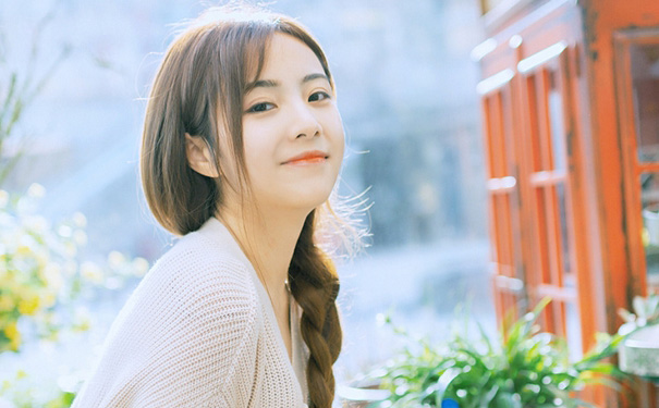 女孩乳房发育阶段怎么划分？女孩乳房发育阶段是怎样的？(1)