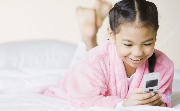 孩子爱玩手机怎么办？孩子迷上玩手机怎么办？(2)