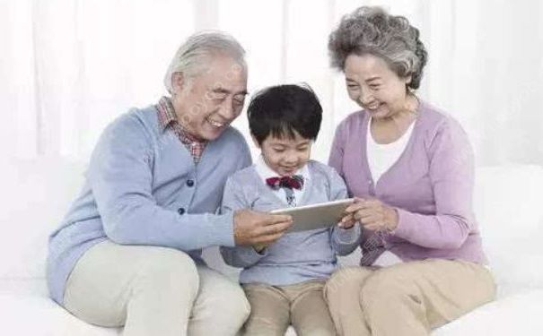孙子入园前老人教育：打要还手，哭要大声！儿童怎么教育最好？(3)