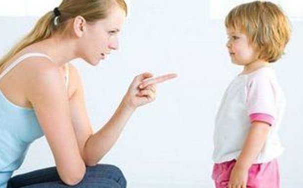 母亲怎样淡化小孩的恋母情结？如何淡化孩子的恋母情结？(1)