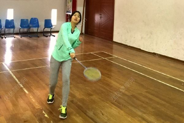 打羽毛球是瘦哪里？打羽毛球能瘦哪个部位？(1)