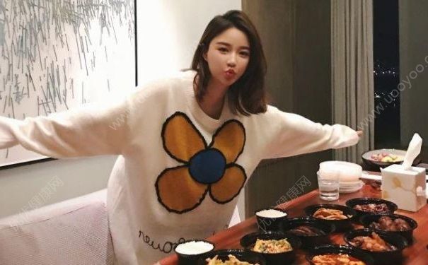 王思聪前女友怀孕，自曝孕期已过12周，怀孕初期要注意什么？(4)