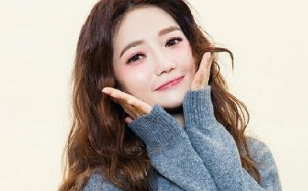 怎样去除双下巴？日常瘦脸操有哪些？(1)