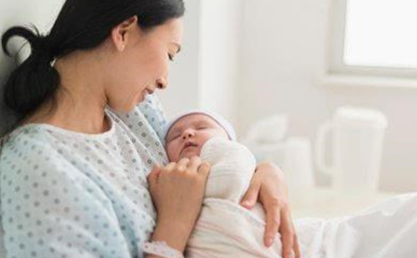 女人哺乳期能烫头发？哺乳期能不能烫头发吗？(1)