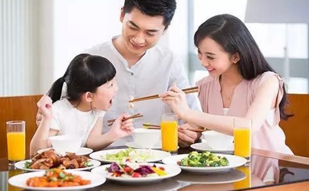 孩子营养过多有哪些危害？如何均衡的摄取营养？(1)