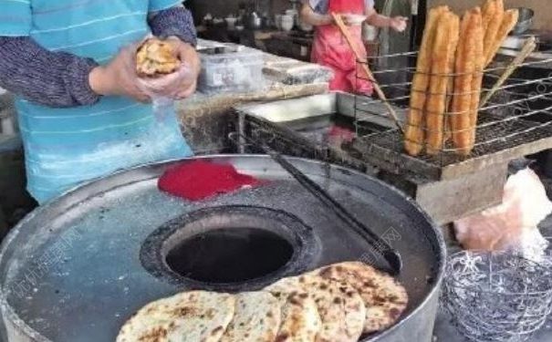 大叔靠卖烧饼攒了7套房，烧饼是怎样做出来的？(3)