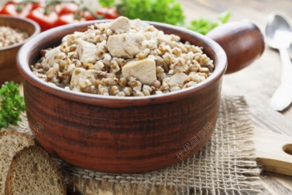 主食肉类蔬菜每天吃多少能减肥？减肥期间应该怎么吃才好？(1)