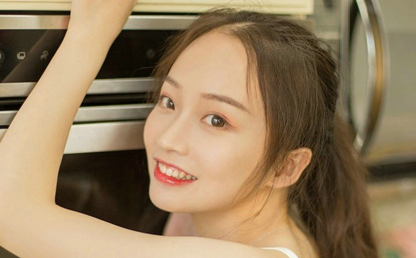 怎样吃东西可以轻松变瘦？女性练习瑜伽有何好处？(1)