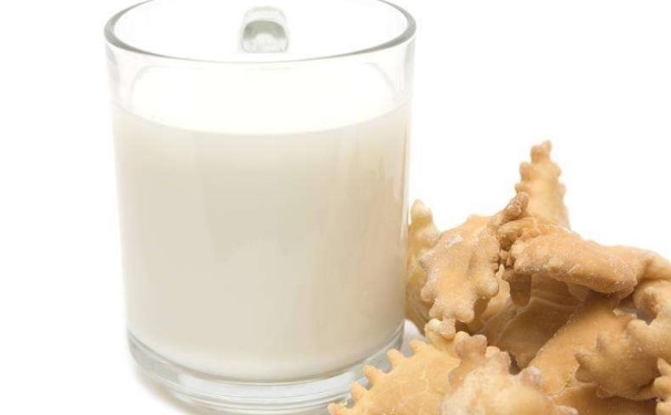 秋冬吃什么食物有助于睡眠？秋冬催眠的食物有哪些？[图]
