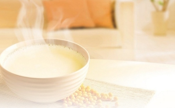 一岁宝宝可以喝豆浆吗？一岁宝宝怎么喝豆浆好？(1)