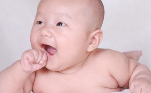 宝宝过敏是怎么引起的？如何预防宝宝过敏？(1)