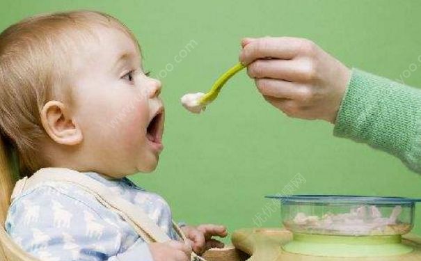 婴儿辅食选择什么好？婴儿辅食有哪些注意事项？(1)
