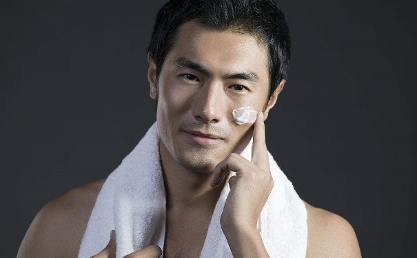 秋冬男士如何护肤？秋冬男士护肤的秘诀有哪些？(1)