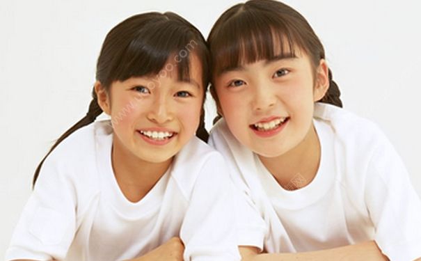 10岁女孩能做爱吗？10岁女孩能不能和男生做爱？(1)