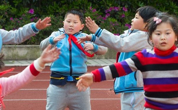 青少年肥胖人数增加10倍，怎样预防青少年长胖？(2)