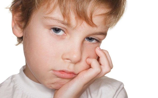 孩子频繁呕吐怎么办？孩子呕吐家长怎么护理？(1)