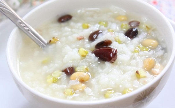 宝宝适合喝哪些粥？适合孩子的粥食谱有哪些？(1)
