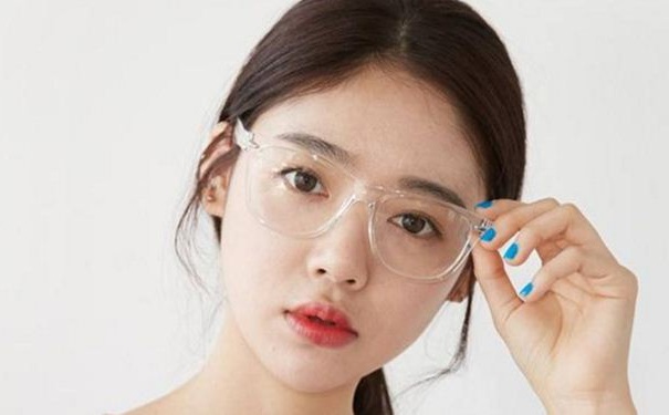 女性怎么有效瘦脸？女性有效瘦脸吃什么？(1)
