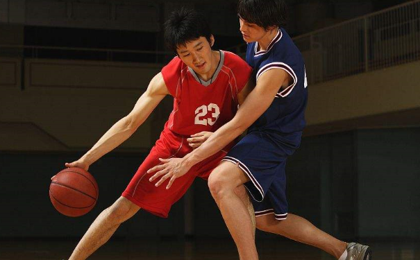 篮球的减肥功效如何？打篮球对身体有什么好处？(1)