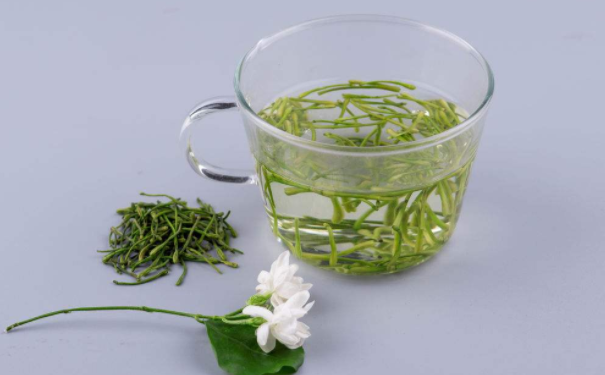 金银花泡茶的禁忌有哪些？饮用金银花茶有什么注意的？(1)