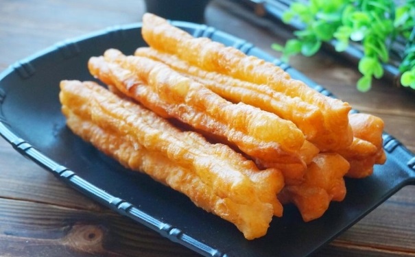吃油条存在哪些危害？如何自制健康油条？(1)
