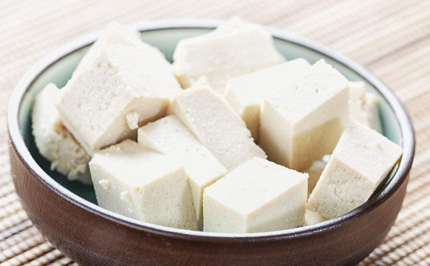 豆腐吃多了会有哪些危害？什么人不适合吃豆腐？(1)