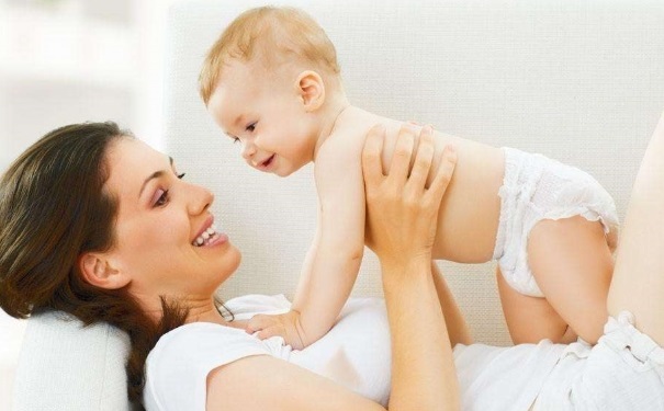 哺乳期宝宝喂养的误区有哪些？喂养宝宝的错误方式有哪些？(1)
