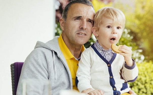 对儿童眼睛有利的食物有哪些？孩子多吃哪些食物对眼睛好？(1)